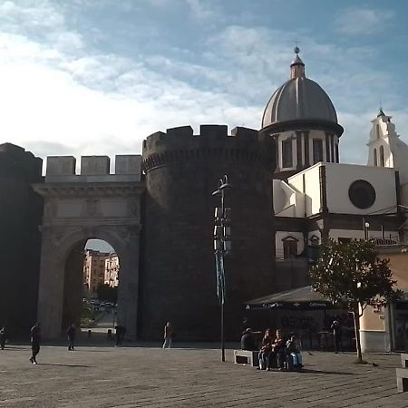 Puntoxenia Torri Aragonesi Leilighet Napoli Eksteriør bilde